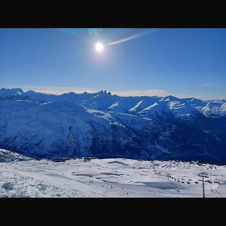 Chaleureux Grand Panorama 2 Avec Piscine Au Pied Des Pistes アパート *